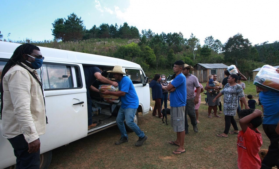 Um trabalho conjunto entre a Coordenadoria Estadual da Defesa Civil e a Superintendência Geral de Diálogo e Interação Social (Sudis) está atendendo os povos e comunidades tradicionais do Paraná, que também são impactados pela pandemia do novo coronavírus. Foto: Elio Andrade/SUDIS