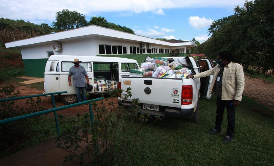 Um trabalho conjunto entre a Coordenadoria Estadual da Defesa Civil e a Superintendência Geral de Diálogo e Interação Social (Sudis) está atendendo os povos e comunidades tradicionais do Paraná, que também são impactados pela pandemia do novo coronavírus. Foto: Elio Andrade/SUDIS