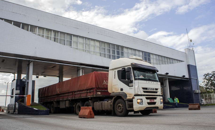 Porto de Paranaguá bate recorde em movimento de caminhões
. Foto: Claudio Neves/Portos do Paraná