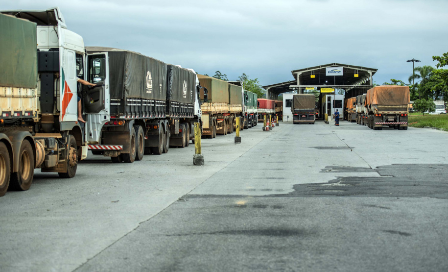 Porto de Paranaguá bate recorde em movimento de caminhões
. Foto: Claudio Neves/Portos do Paraná