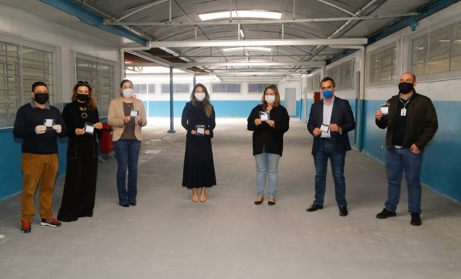 O Governo do Paraná entregou nesta sexta-feira (08) kits da merenda escolar para 231 mil alunos da Rede Estadual de Ensino cadastrados também no programa federal Bolsa Família