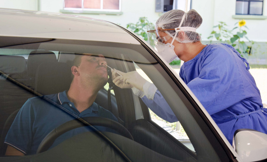 Em dois meses, Paraná registra 1.906 casos e 113 óbitos. Neste período, o Governo do Estado atuou para promover avanços em ações de prevenção, estrutura para atendimento da população e para agilizar diagnósticos.Foto: Antonio Américo/SESA