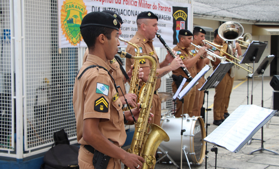 Curitiba, 12 de maio de 2020. Homenagem da Banda aos Enfermeiros do HPM.