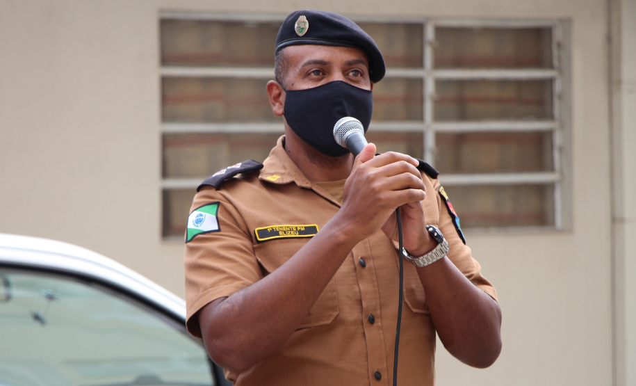 Banda de Música da PM faz homenagem para enfermeiros do Hospital da PM no Dia Internacional da Enfermagem. Foto:PMPR