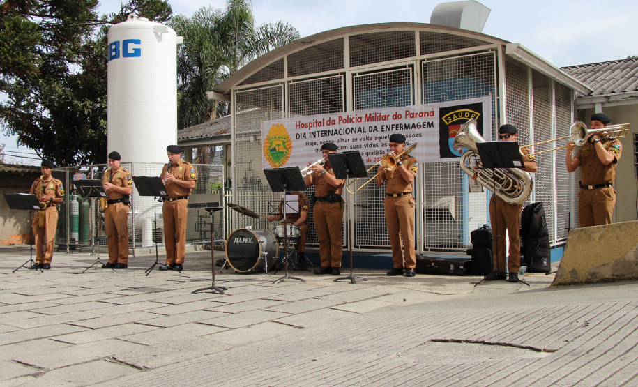 Curitiba, 12 de maio de 2020. Homenagem da Banda aos Enfermeiros do HPM.
