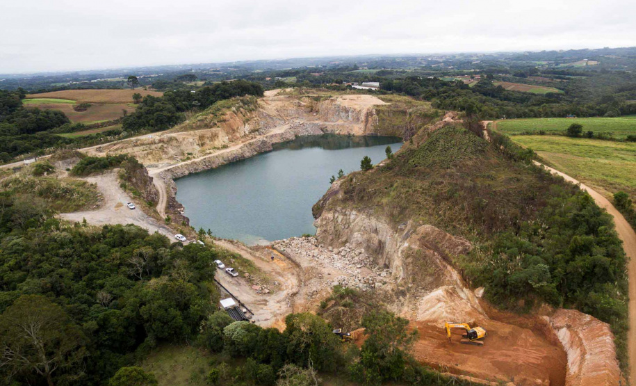Sanepar faz mais uma obra de captação de água, agora em São José dos Pinhais. Foto: Sanepar