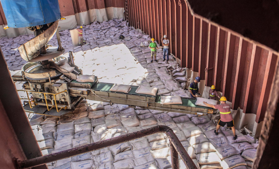 Produtividade cresce 20% nos portos do Paraná.Foto: Claudio Neves/Portos do Paraná