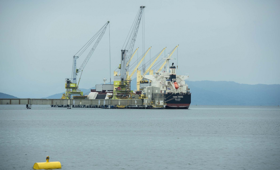 Produtividade cresce 20% nos portos do Paraná.Foto: Claudio Neves/Portos do Paraná