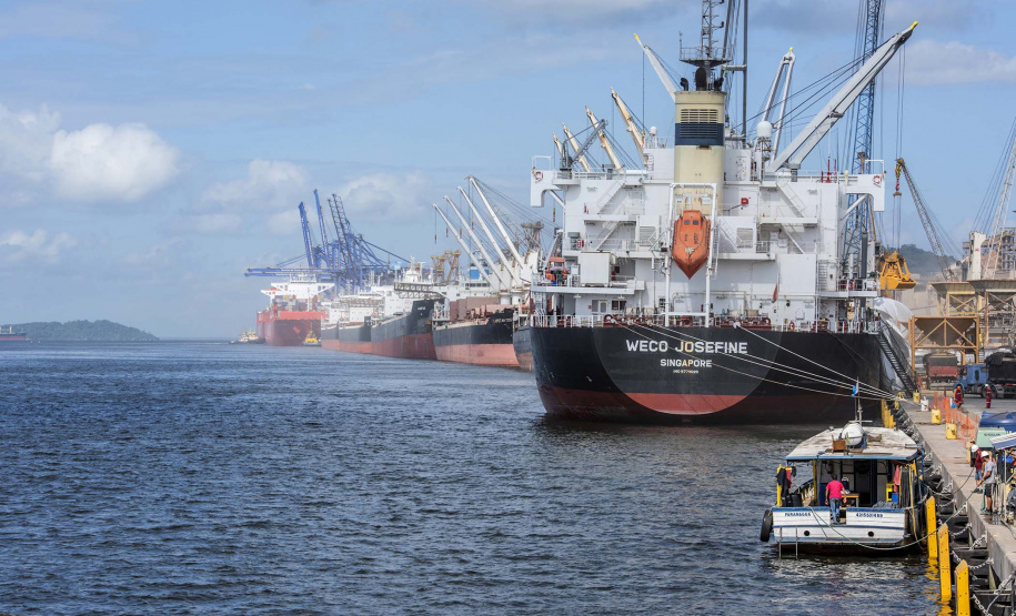 Produtividade cresce 20% nos portos do Paraná.Foto: Claudio Neves/Portos do Paraná