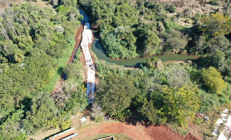 Sanepar faz dragagem e armazenamento de resíduos do Rio Cascavel. Foto:Sanepar