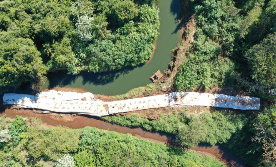 Sanepar faz dragagem e armazenamento de resíduos do Rio Cascavel. Foto:Sanepar