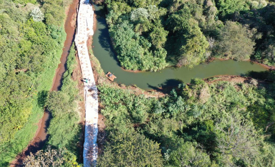 Sanepar faz dragagem e armazenamento de resíduos do Rio Cascavel. Foto:Sanepar