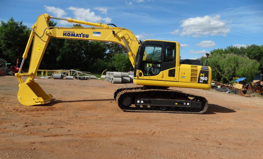 Trezentas Prefeituras recebem equipamentos Rodoviários e Veículos em benefício à população do Paraná. Foto: SEDU