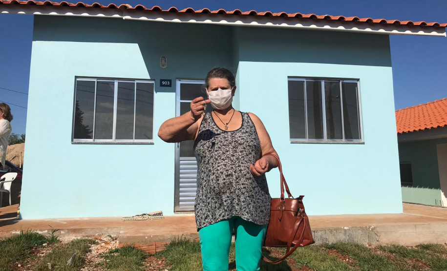 Casas populares são entregues a famílias de Quedas do Iguaçu. Foto: Cohapar