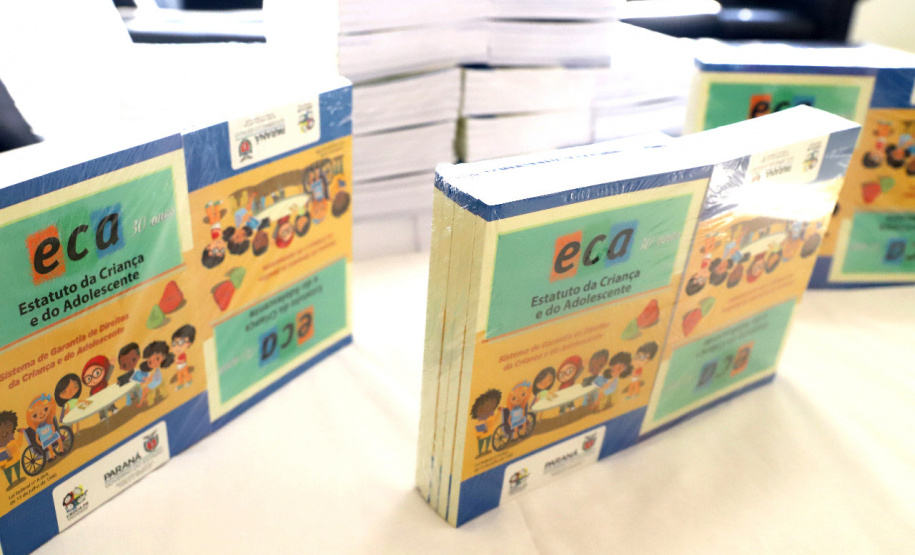 A Secretaria da Justiça, Família e Trabalho do Governo do Paraná e o Conselho Estadual de Direitos da Criança e do Adolescente (Cedca), lançaram o Estatuto da Criança e do Adolescente (ECA) atualizado, incluindo as alterações feitas na legislação brasileira nos últimos anos, com os avanços da lei e da jurisprudência - sem mudanças, porém, em seus princípios básicos. Foto:SEJUF