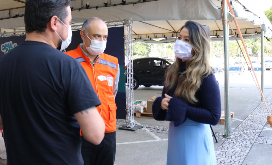 Celepar arrecada cerca de três toneladas de alimentos. Foto: Celepar