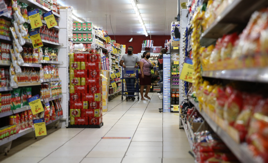 Comida Boa Cartão Comida Boa já injetou R$ 20,5 milhões no comércio. Foto: Geraldo Bubniak/AEN