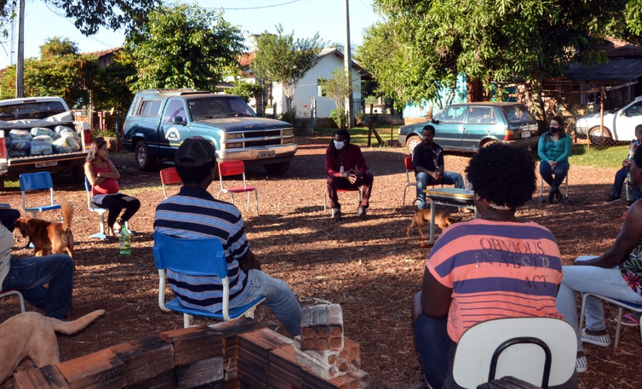 O Governo do Estado reforça o atendimento a comunidades tradicionais neste período de pandemia do coronavírus. Neste mês estão sendo entregues cerca de 1800 cestas básicas a famílias indígenas, quilombolas, ribeirinhos, ilhéus e pescadores artesanais da região Oeste do Paraná. Foto:Neelson Andrade/SUDIS