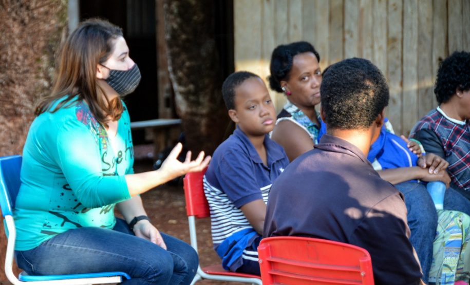 O Governo do Estado reforça o atendimento a comunidades tradicionais neste período de pandemia do coronavírus. Neste mês estão sendo entregues cerca de 1800 cestas básicas a famílias indígenas, quilombolas, ribeirinhos, ilhéus e pescadores artesanais da região Oeste do Paraná. Foto:Neelson Andrade/SUDIS