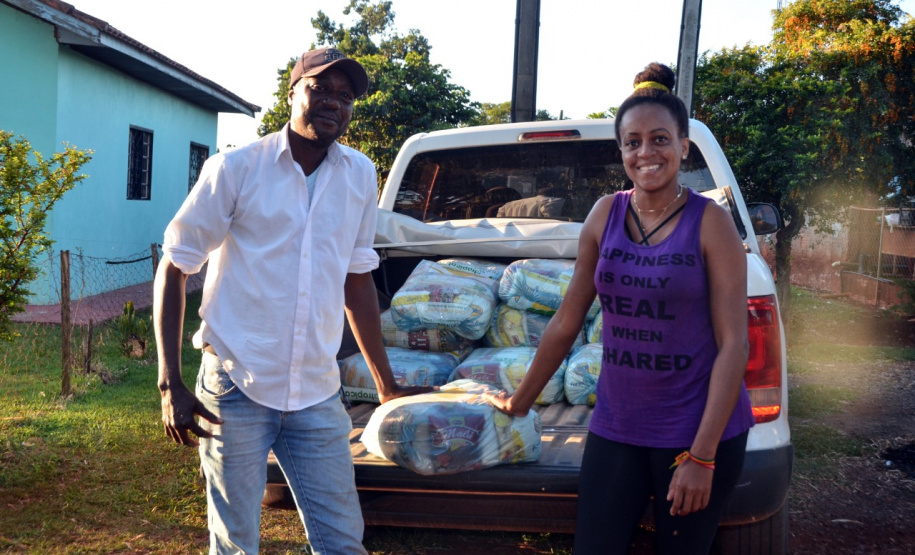 O Governo do Estado reforça o atendimento a comunidades tradicionais neste período de pandemia do coronavírus. Neste mês estão sendo entregues cerca de 1800 cestas básicas a famílias indígenas, quilombolas, ribeirinhos, ilhéus e pescadores artesanais da região Oeste do Paraná. Foto:Neelson Andrade/SUDIS