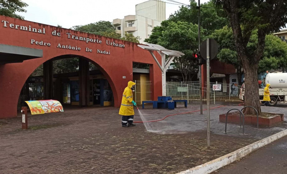 Limpeza do Terminal de Transporte Urbano de Foz contribui para reduzir disseminação da Covid-19
. Foto: Sanepar