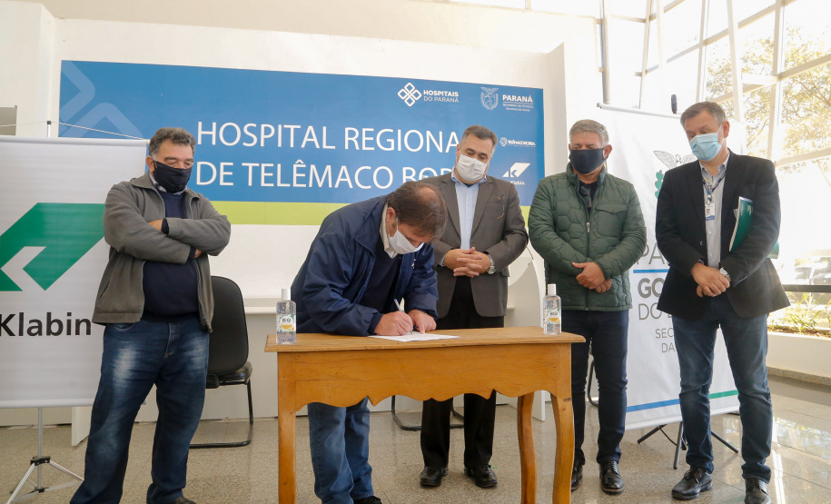 26/05/2020 - Secretário da Saúde Beto Preto vistoria a finalização da obra do Hospital Regional de Telêmaco Borba.
Foto Gilson Abreu/AEN