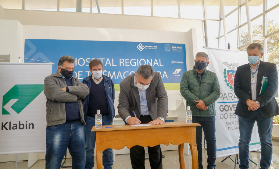 26/05/2020 - Secretário da Saúde Beto Preto vistoria a finalização da obra do Hospital Regional de Telêmaco Borba.
Foto Gilson Abreu/AEN