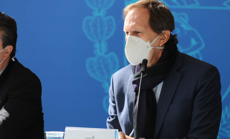 Coletiva Hidrica O Governo do Estado realiza coletiva de imprensa com representantes da Secretaria de Desenvolvimento Sustentável e Turismo, Instituto Água e Terra, Sanepar, Copel e Simepar para apresentar um balanço da situação hídrica do Paraná e novas ações para enfrentamento do período de estiagem. Na foto o diretor de Meio Ambiente da Sanepar, Julio Gonchorosky.Curitiba - 27/05/2020 - Foto: Geraldo Bubniak/AEN