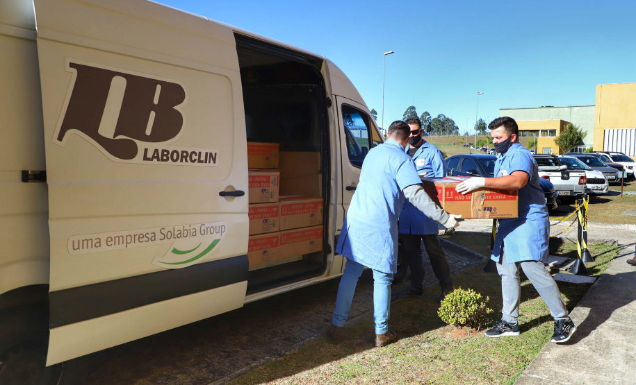 Copel repassa ao Lacen 200 mil kits para testes da Covid.