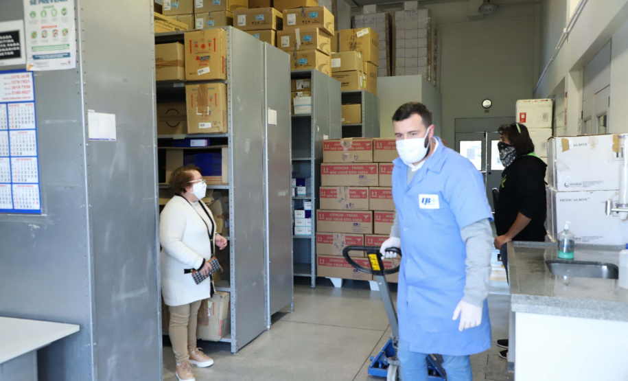 Copel repassa ao Lacen 200 mil kits para testes da Covid.