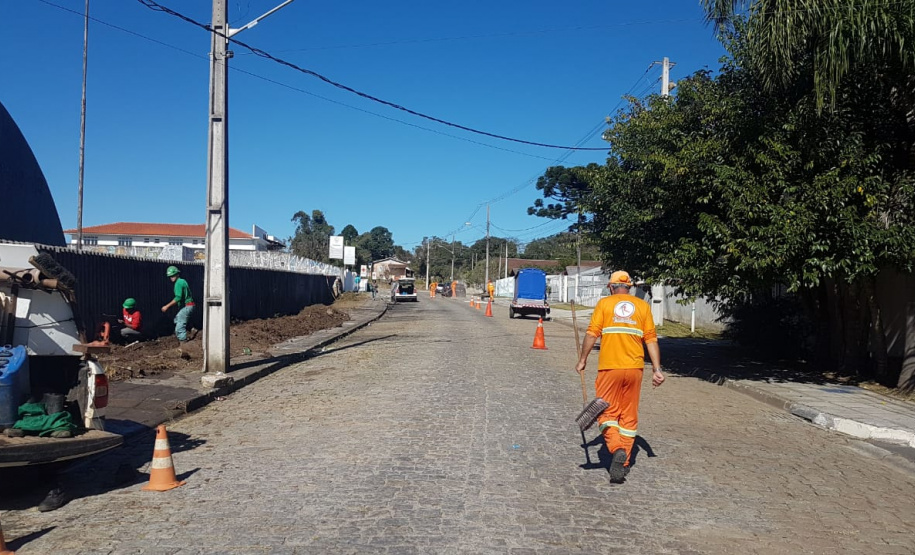 SESP retira todos os veículos do pátio da Delegacia de Piraquara. Foto:SESP