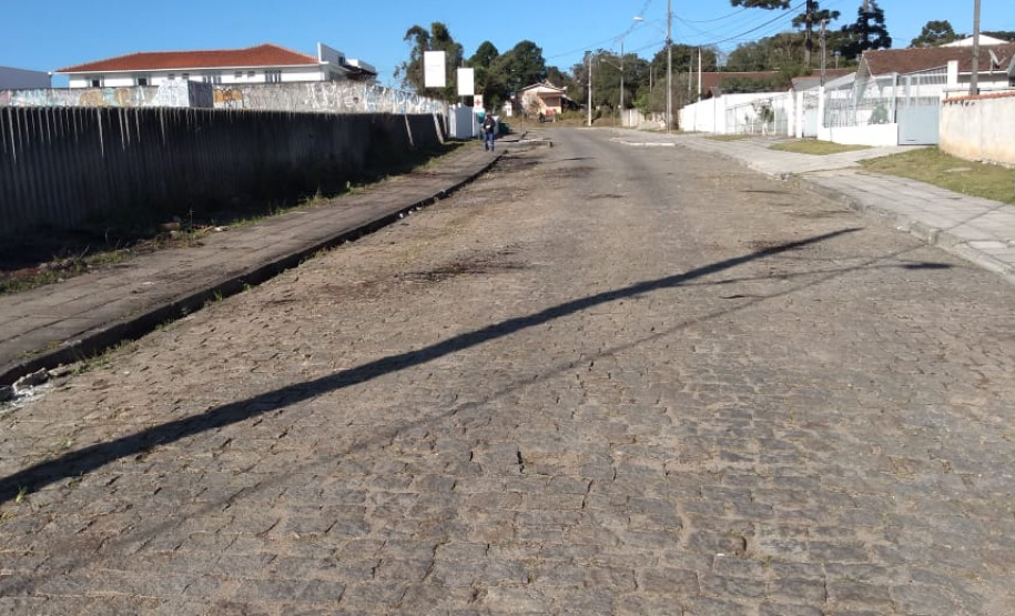 SESP retira todos os veículos do pátio da Delegacia de Piraquara. Foto:SESP