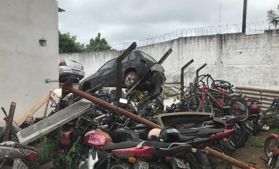 SESP retira todos os veículos do pátio da Delegacia de Piraquara. Foto:SESP