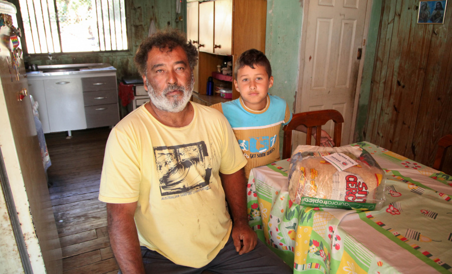 Cesta Básica Defesa Civil faz entrega de cestas básicas na cidade de Agudos do Sul. Foto: Ari Dias/AEN