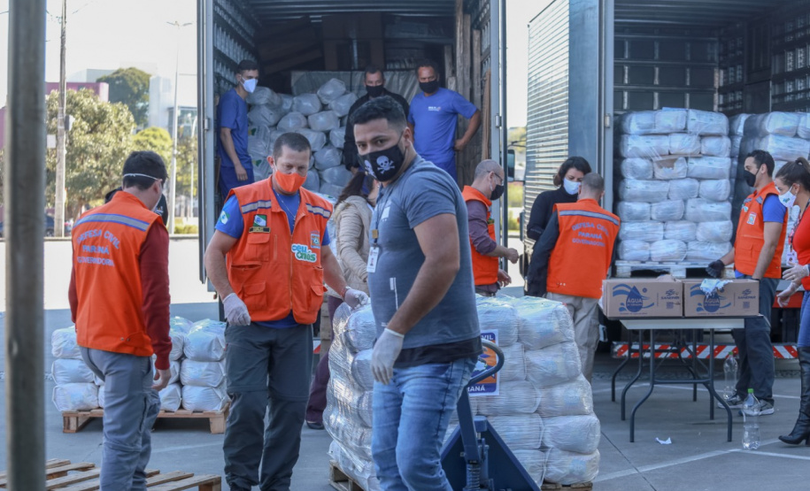 Cesta Solidária Paraná arrecada 150 toneladas de alimentos. Foto:Valdelino Pontes/AEN