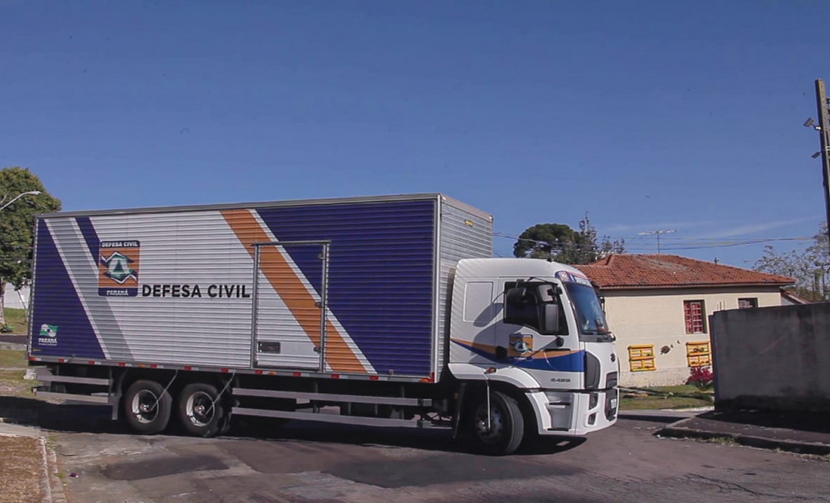 Alimentos arrecadados pela Cesta Solidária começam ser distribuídos. Foto: Defesa Civil