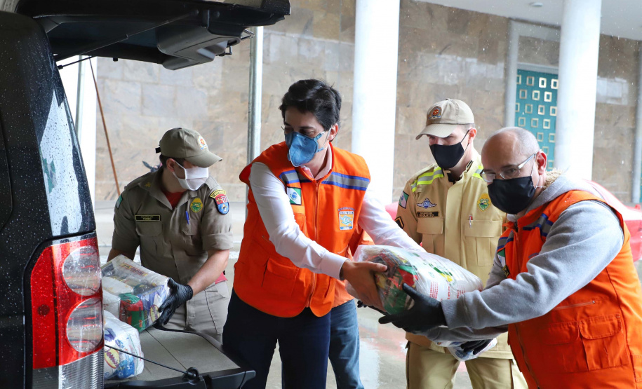 Cesta Solidária Paraná arrecada 150 toneladas de alimentos.