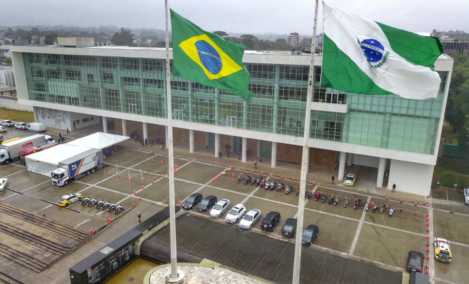 Cesta Solidária Paraná arrecada 150 toneladas de alimentos.