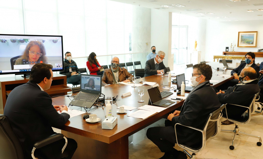 O governador Carlos Massa Ratinho Junior participou nesta terça-feira (2) de um evento online promovido pela Câmara Americana do Comércio (Amcham Curitiba) e destacou a estruturação do Estado para o enfrentamento ao novo coronavírus e o planejamento para a recuperação econômica do Estado pós-pandemia.