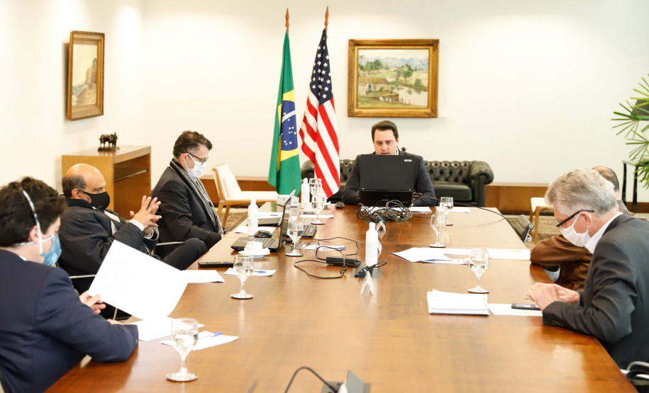 O governador Carlos Massa Ratinho Junior participou nesta terça-feira (2) de um evento online promovido pela Câmara Americana do Comércio (Amcham Curitiba) e destacou a estruturação do Estado para o enfrentamento ao novo coronavírus e o planejamento para a recuperação econômica do Estado pós-pandemia.