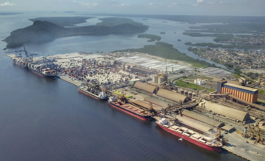 Porto de Paranaguá dobra embarques de soja.
Foto: José Fernando Ogura/AEN