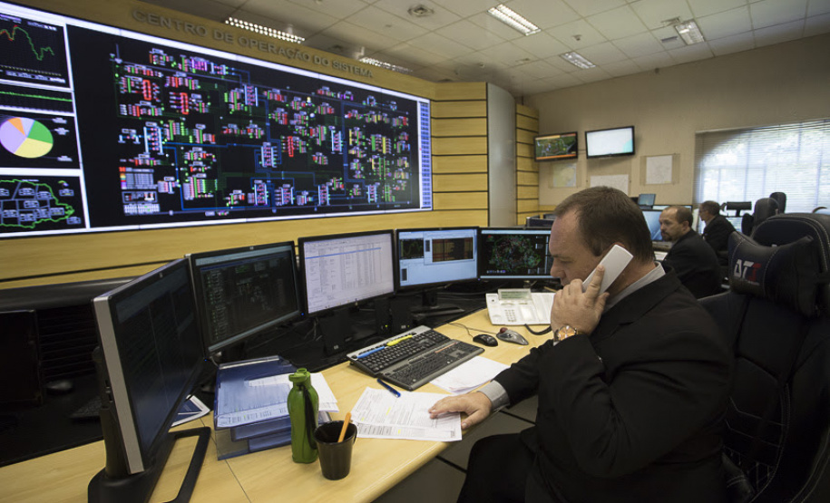 Copel investe R$ 20 milhões na modernização de Centro de Operação.