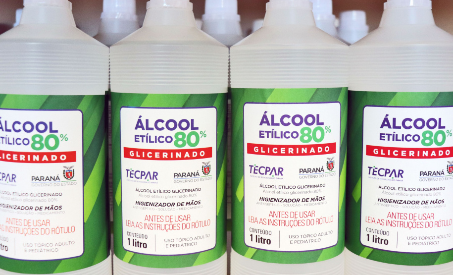 Em 2020, para apoiar o Governo do Estado no enfrentamento do Covid-19, Tecpar estruturou laboratório para fornecer álcool antisséptico. Foto; Divulgação/Tecpar