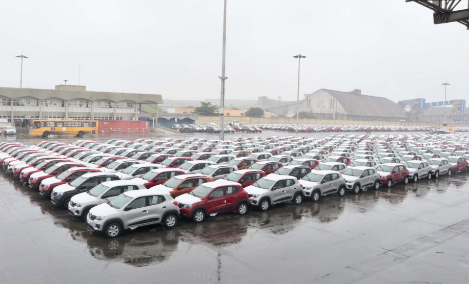 Porto de Paranaguá retoma exportação de automóveis