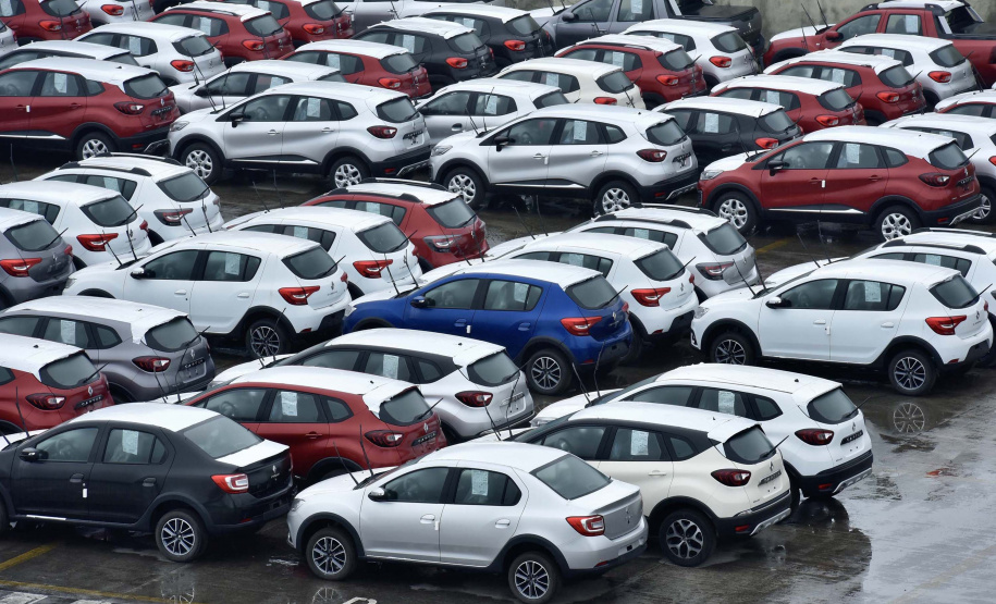 Porto de Paranaguá retoma exportação de automóveis