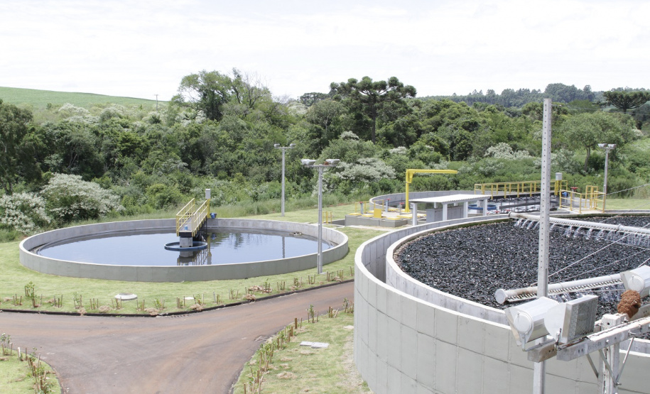 100% do esgoto coletado recebe tratamento nas estações de tratamento

 . Foto: Sanepar