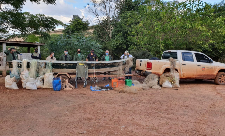 Operação fiscaliza pesca ilegal no Rio Ivaí. Foto:SEDEST