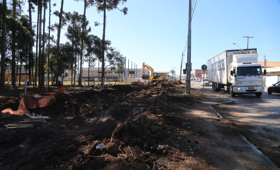 Av Rui Barbosa Obras Paranacidade Pavimentação da Av Rui Barbosa - Sao José dos Pinhais- 28/05/2020 - Foto: Geraldo Bubniak/AEN