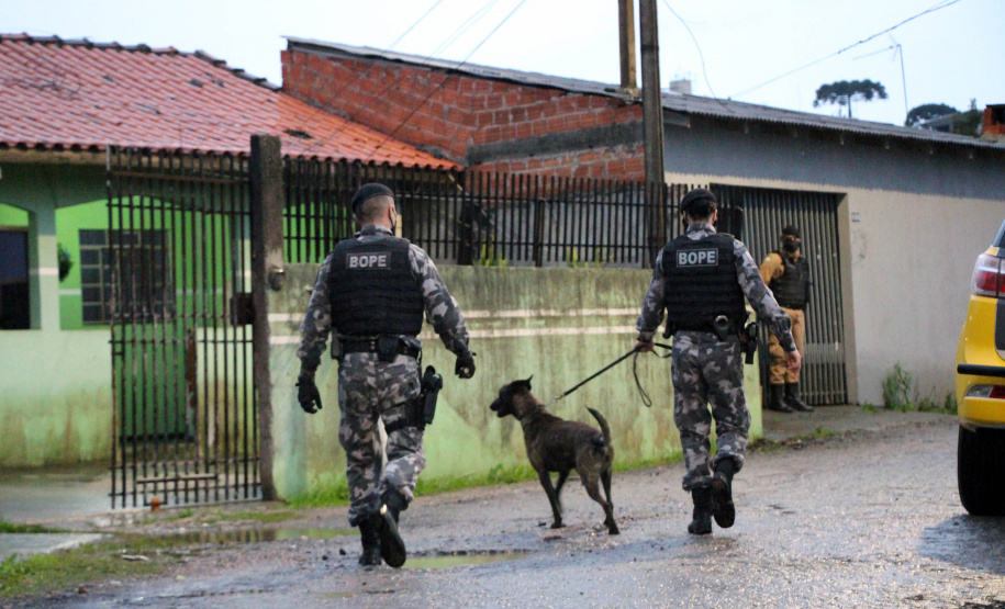 Araucária, 10 de julho de 2020 - PMPR realiza grande operação na RMC.