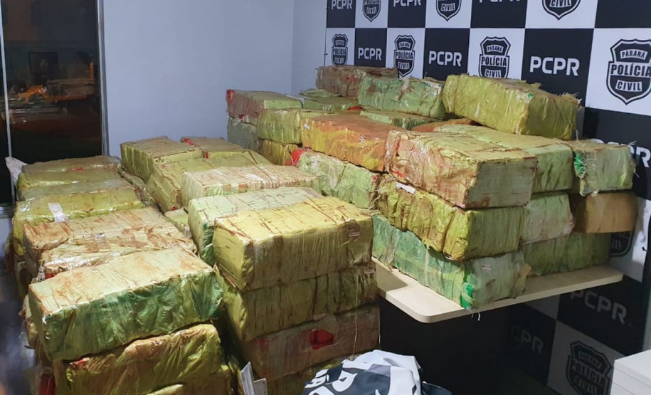 A Polícia Civil do Paraná (PCPR) apreendeu 19% mais maconha nos cinco primeiros meses de 2020 na comparação com o mesmo período do ano passado, em operações da Divisão Estadual de Narcóticos. Neste ano foram apreendidas 13 toneladas, enquanto em 2019 foram apreendidas 10,9 toneladas da droga.
Foto:SESP